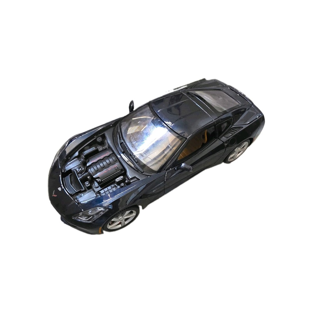 Maisto 1:18 2014 Chevrolet Corvette Stingray Black Diecast Model Car